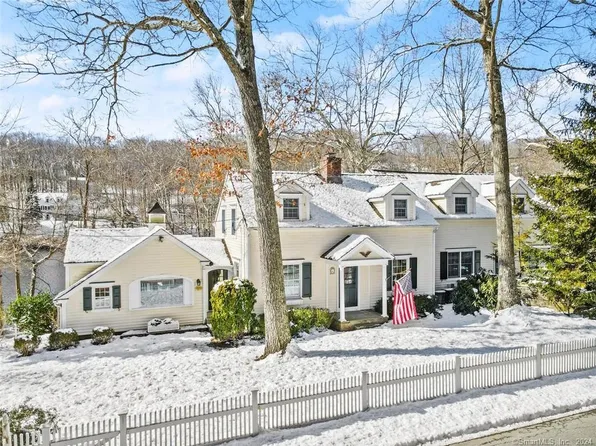 17 Horseshoe Road, Wilton, CT 06897