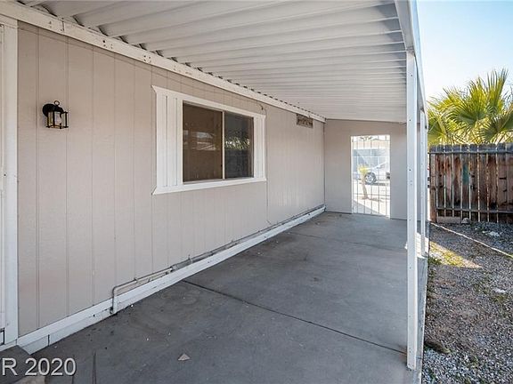 3rd image of 1630 Royal Estates Dr