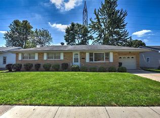 525 W Buckingham Dr, Decatur, IL 62526