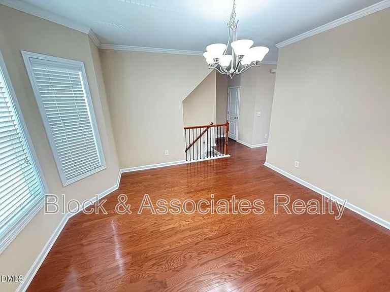 705 Keystone Park Dr #26 — Photo 5