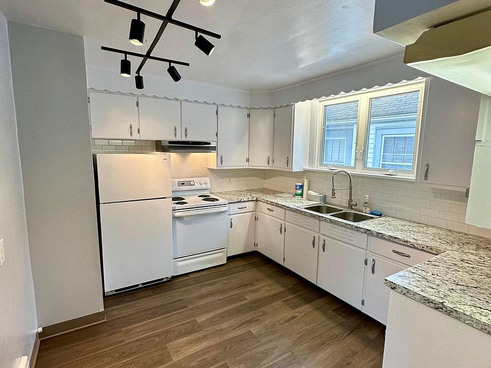 1st image of 298 Nassau Ave