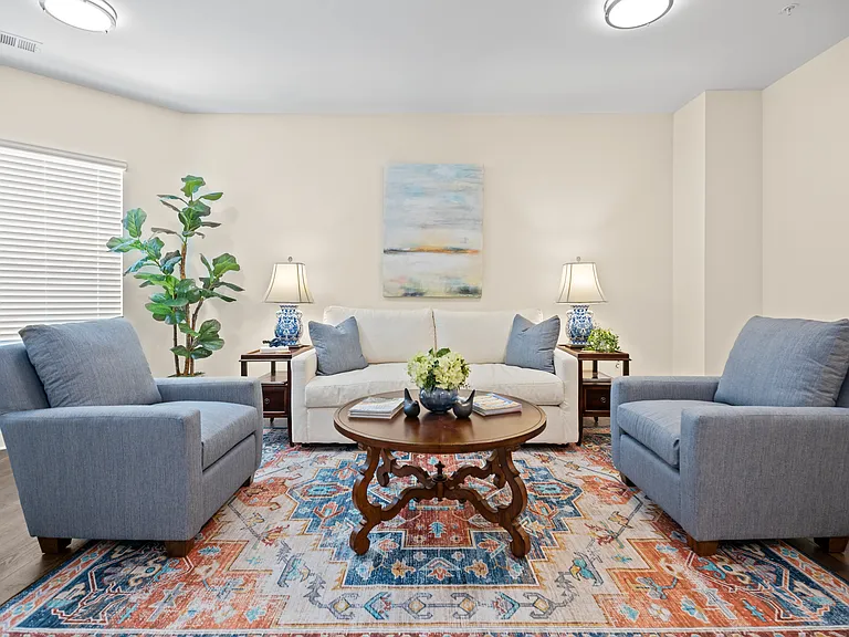 Oak Forest Pointe — Photo 15