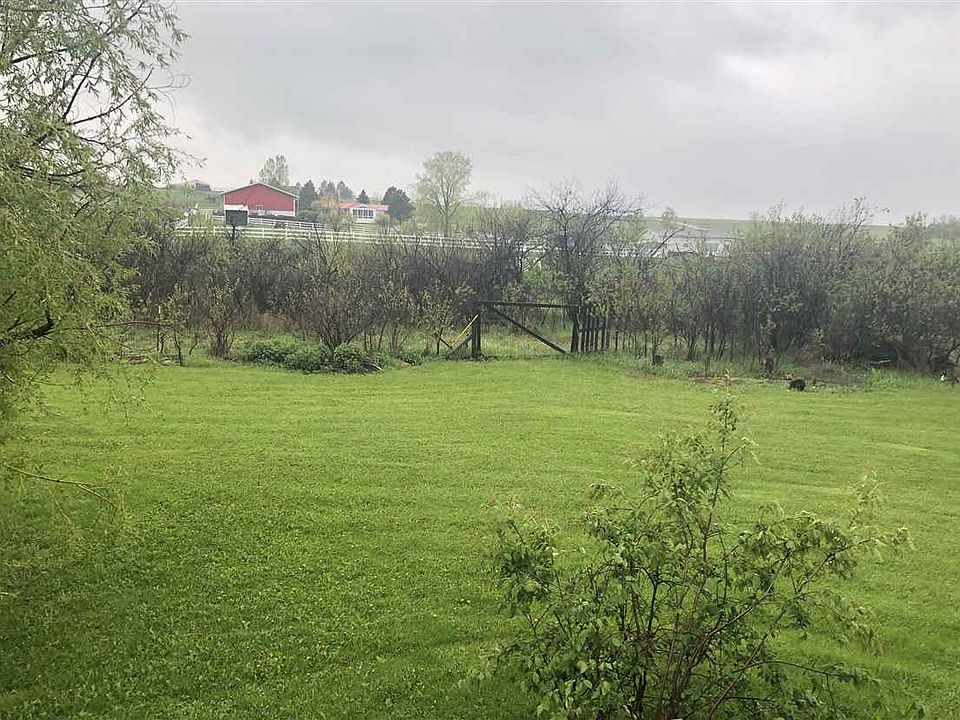 2nd image of 3823 Old Belle Rd