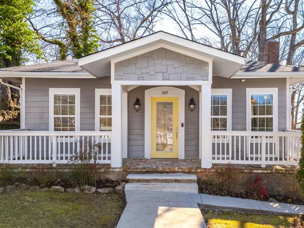 309 N Bragg Ave, Lookout Mountain, TN 37350