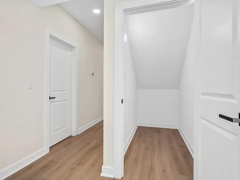 1111 Erie St #2 — Photo 13