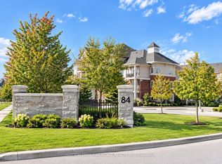 84 Aspen Springs Dr #210, Clarington, ON L1C0V3