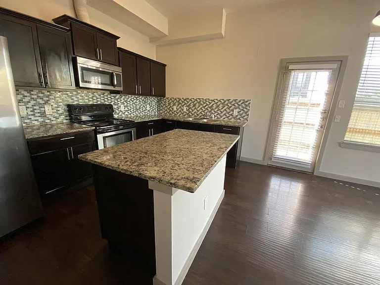 3601 Valley Vista Dr — Photo 7
