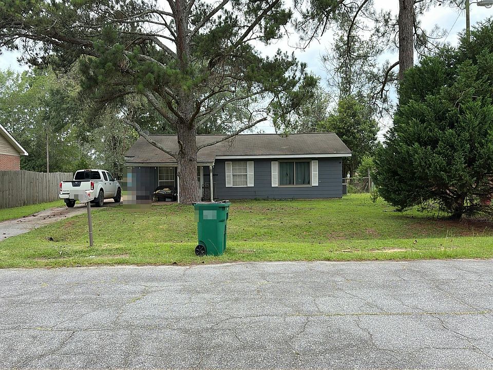 1st image of 107 Crestview Dr