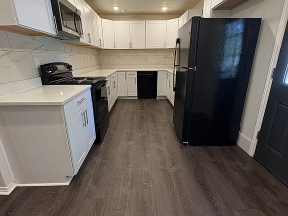 4th image of 914 Ellis St
