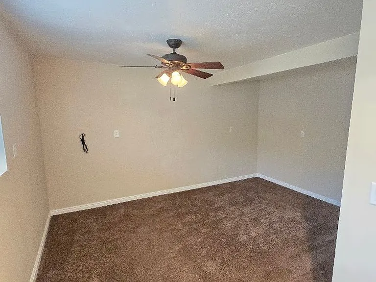 767 N 1700 E — Photo 14