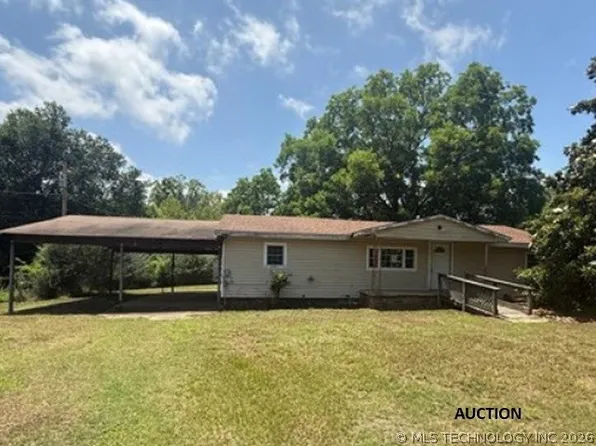 1312 E Highland Ave, Wister, OK 74966