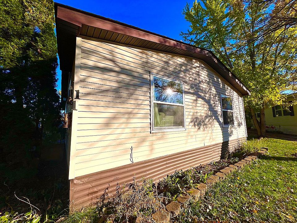 1st image of 11 Meggan Ct