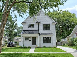 50 Maywood Ave, Pleasant Ridge, MI 48069