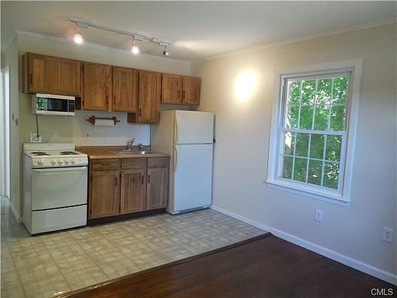 Updated Kitchen w/new stove, sink, cabinets, counters, micro