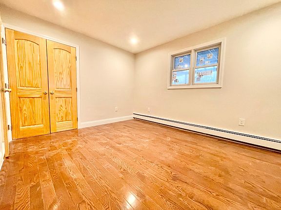 4th image of 24 Eileen Ave #C2