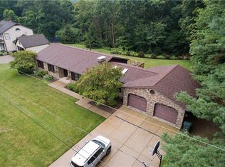 4009 Galo Dr, Aliquippa, PA 15001