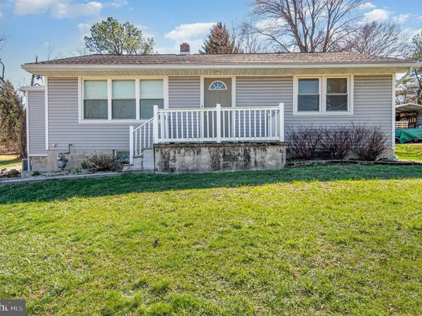 3060 E Prospect Rd, York, PA 17402