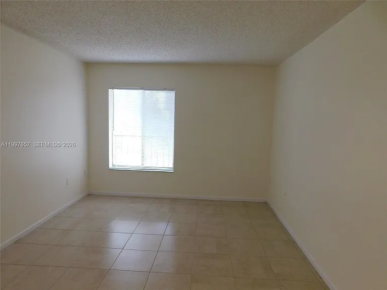 8065 SW 107th Ave #321 — Photo 11