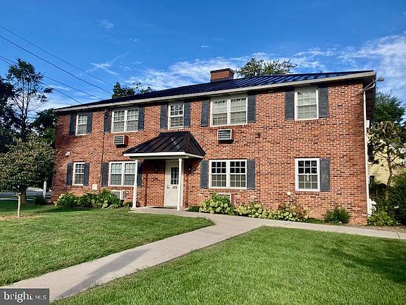 3rd image of 429 Edgemont Ave