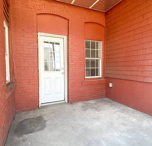 8 E Sycamore St #2 — Photo 17