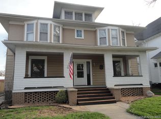 715 W State St, Jacksonville, IL 62650