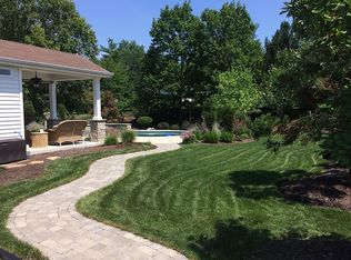 810 Carman Oaks Ct, Ballwin, MO