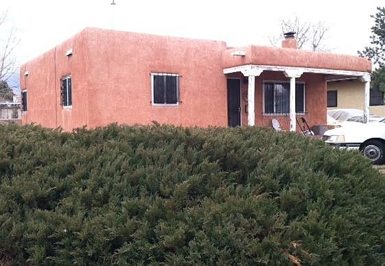 1st image of 1838 Solano Dr NE