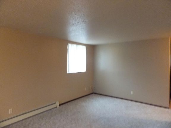 4th image of 817 N 26th St #12