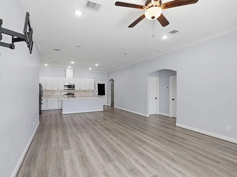 15914 Tug Ct — Photo 6