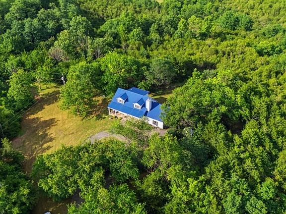 3rd image of 355 Harlow Ln