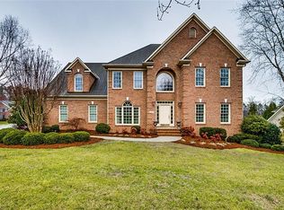 205 Pearce Dr, Jamestown, NC 27282