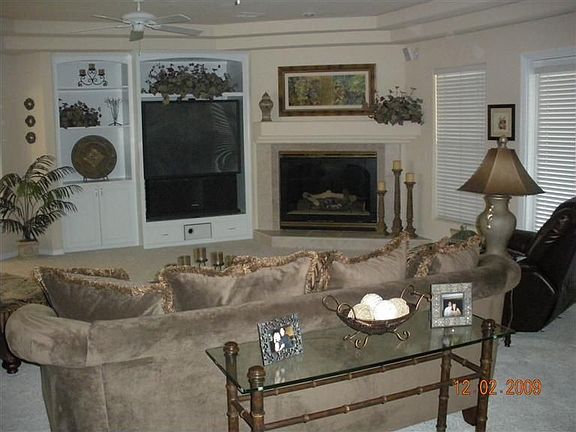 5th image of 8104 E Bullard Ave