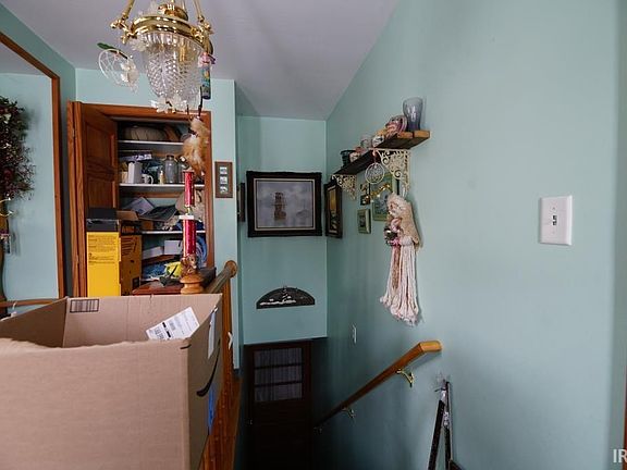 3rd image of 20154 Jackson Rd