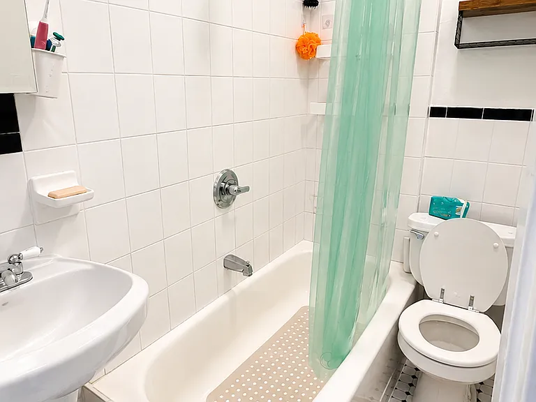 611 Vanderbilt Ave #3 — Photo 9