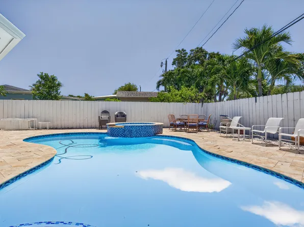 650 NW 38th Place, Deerfield Beach, FL 33064