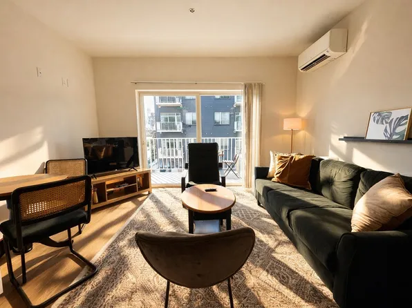 1642 N Water St #618, Milwaukee, WI 53202