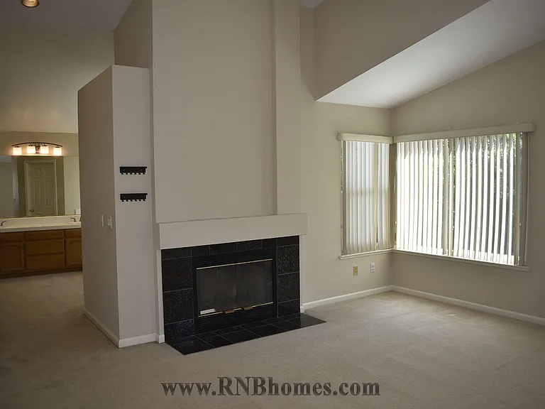 2400 Carr Ct — Photo 25