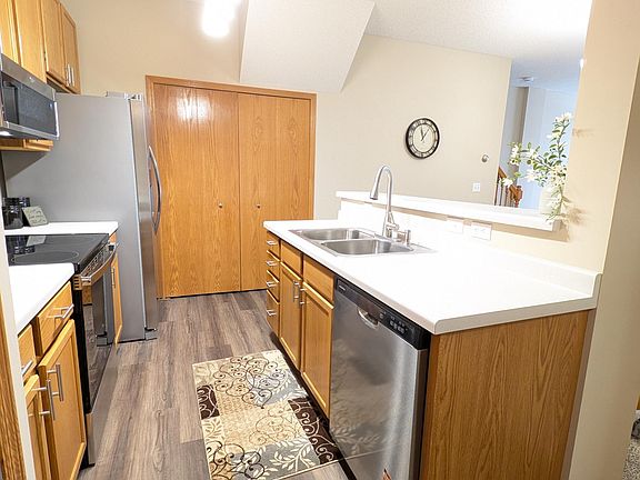 5th image of 14102 Plymouth Ave #54
