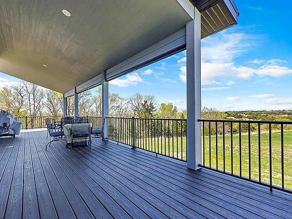 3rd image of 31003 Sundance Rdg