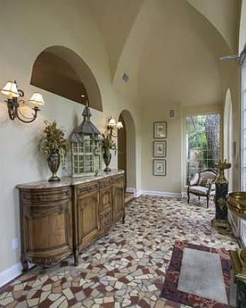 Entry/Foyer