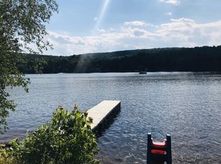 261 Mashapaug Rd, Holland, MA 01521