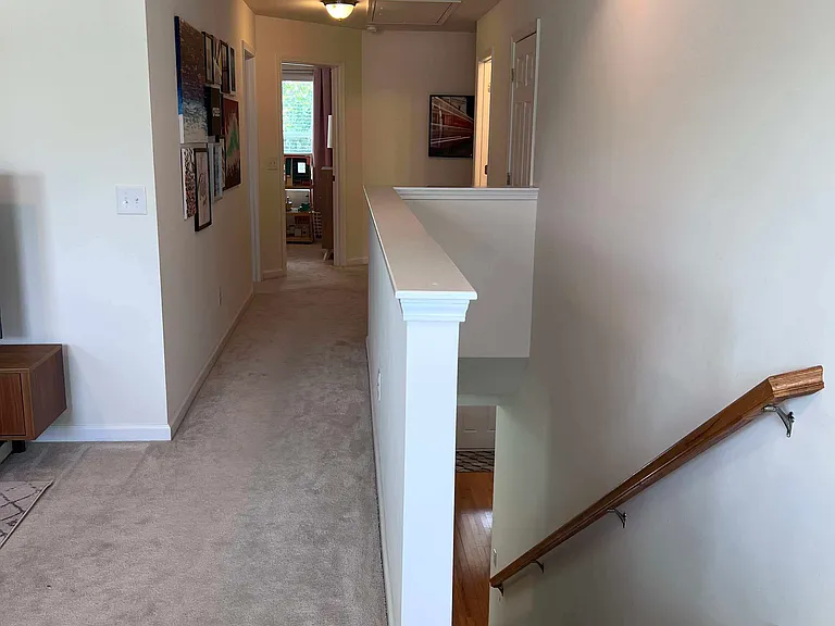 390 Southwilde Way — Photo 16