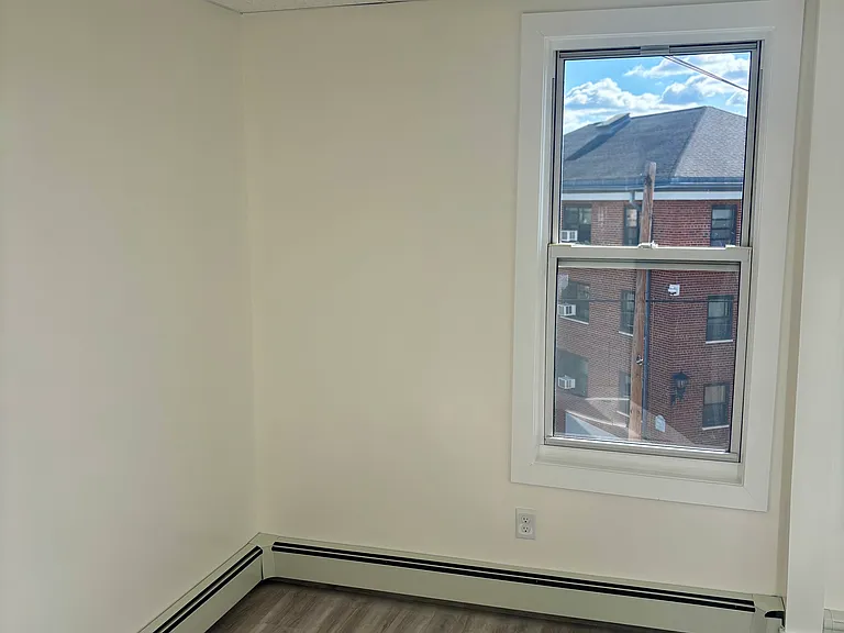 7 Franklin Ave #5 — Photo 8