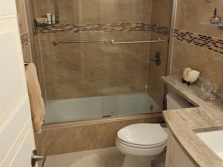 4250 Galt Ocean Dr #10K — Photo 6