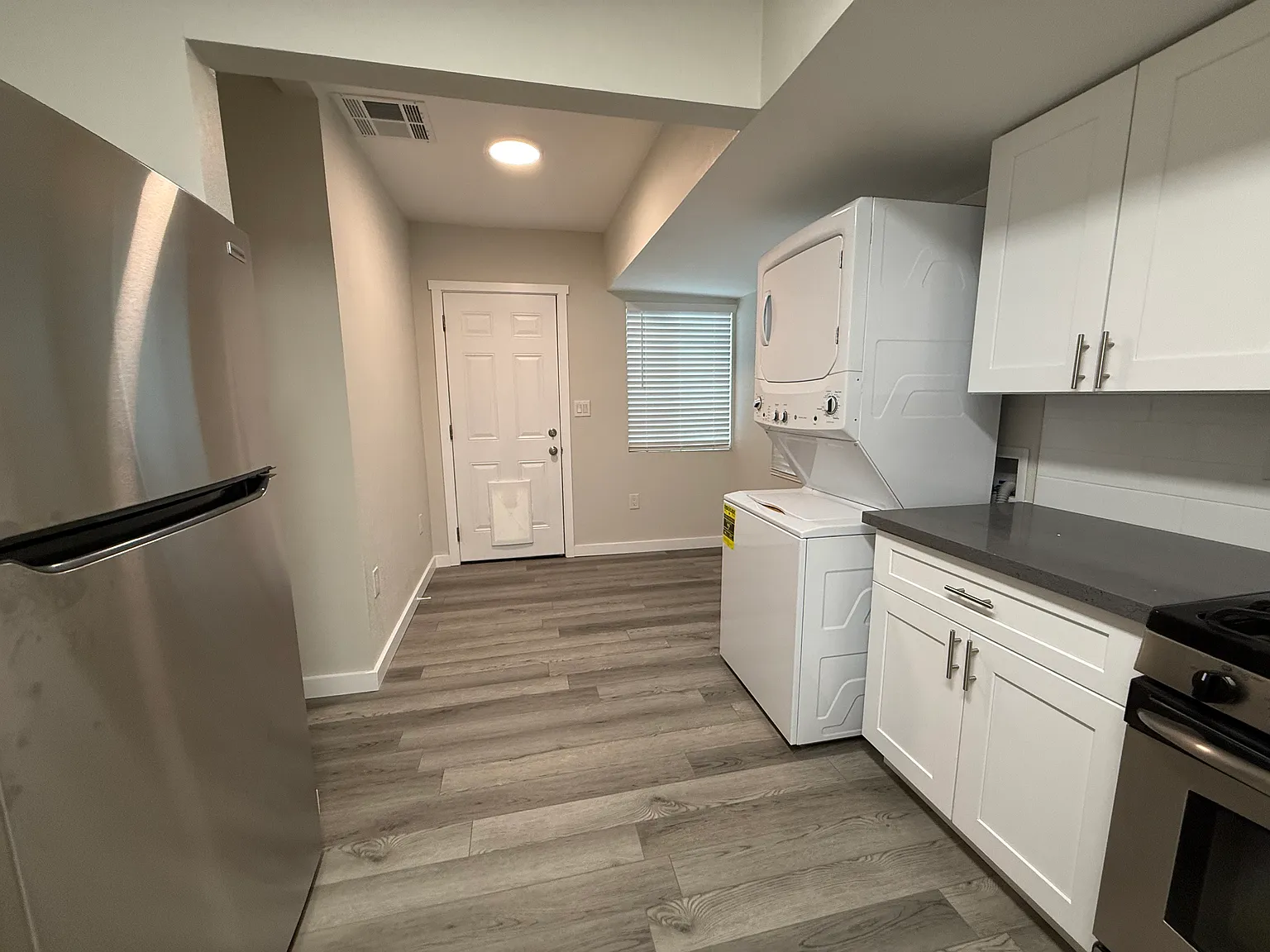 1 bed, $1,195 — Photo 3