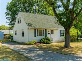 338 Yarmouth Ln, Columbus, OH 43228