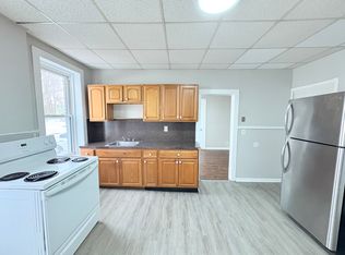 19-21 Emerson St #1R, Chicopee, MA 01013