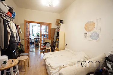 Rented by Rennit Inc.