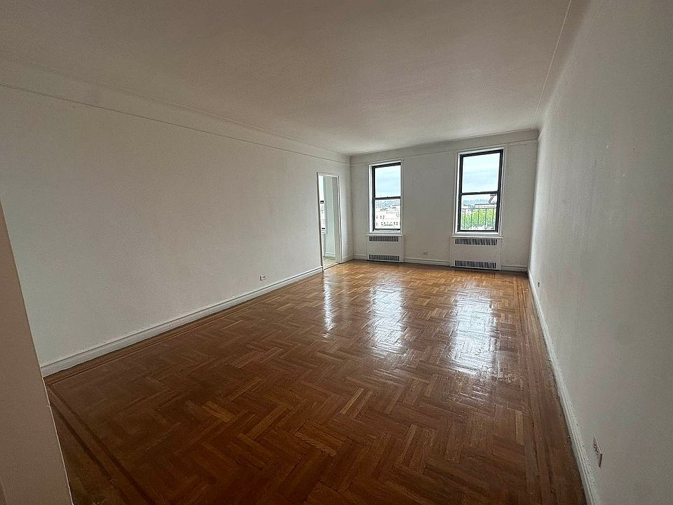 1st image of 745 Lincoln Pl APT 6D