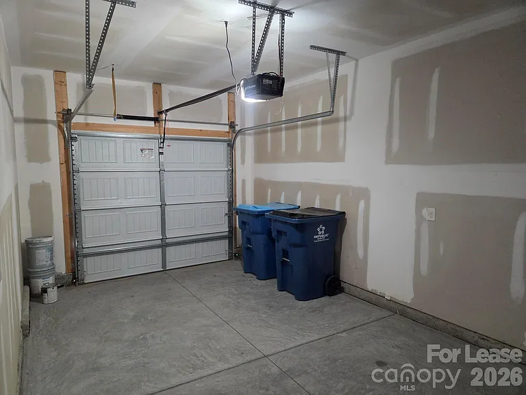 8185 Sheffield Dr — Photo 9